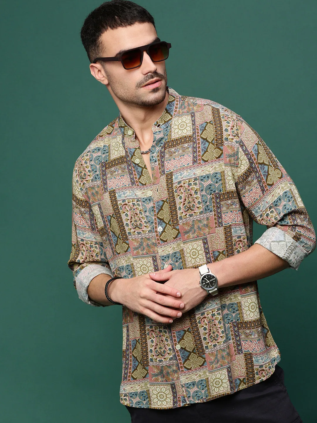 Men Brown Graphic Slim Fit Shirt