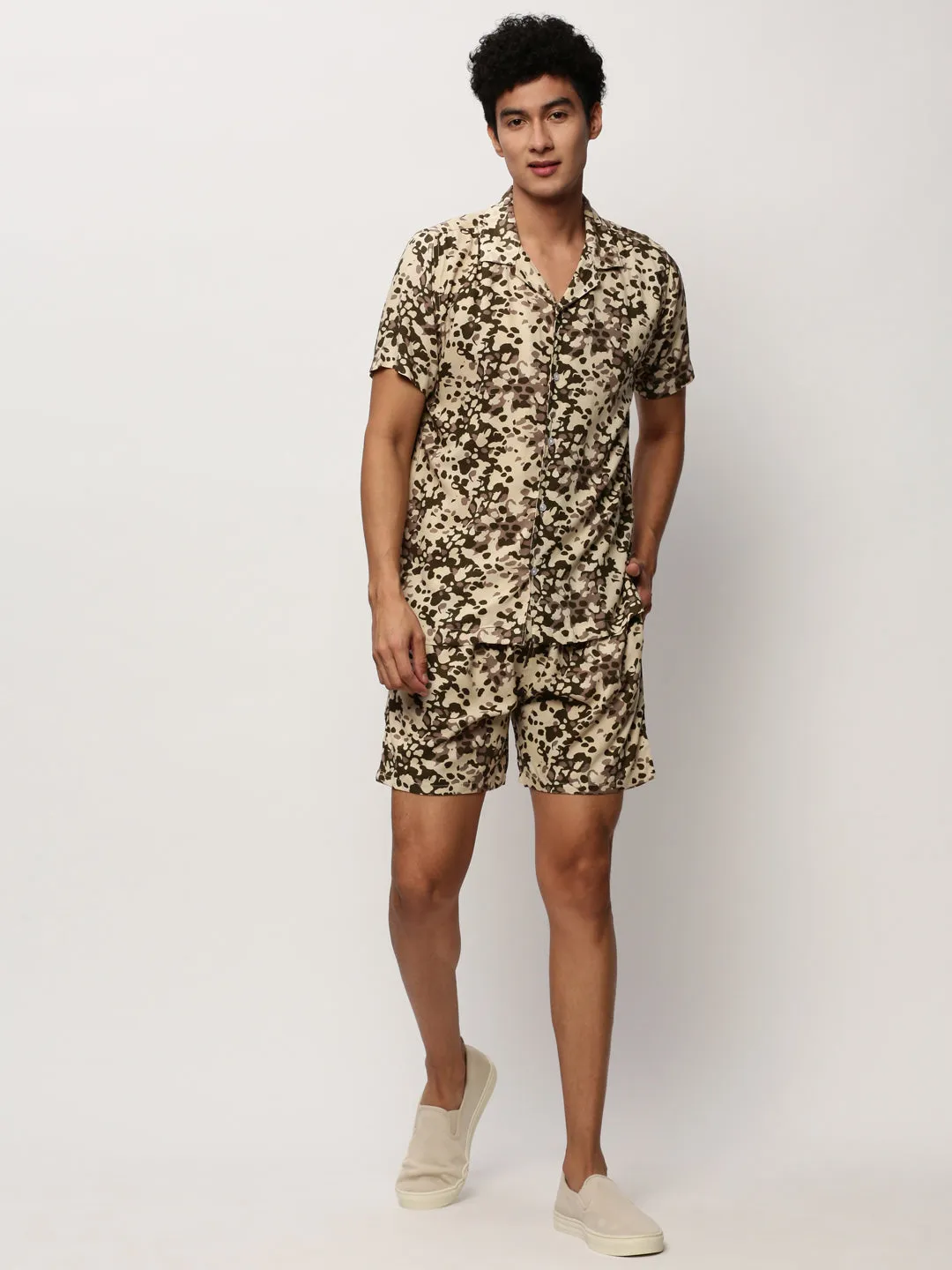 Men Cream Printed Casual Co ords