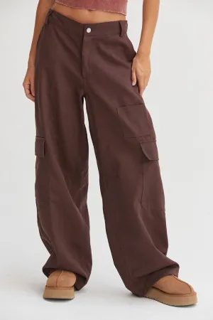 Toffee Elastic Waist Wide-Leg Cargo Pants