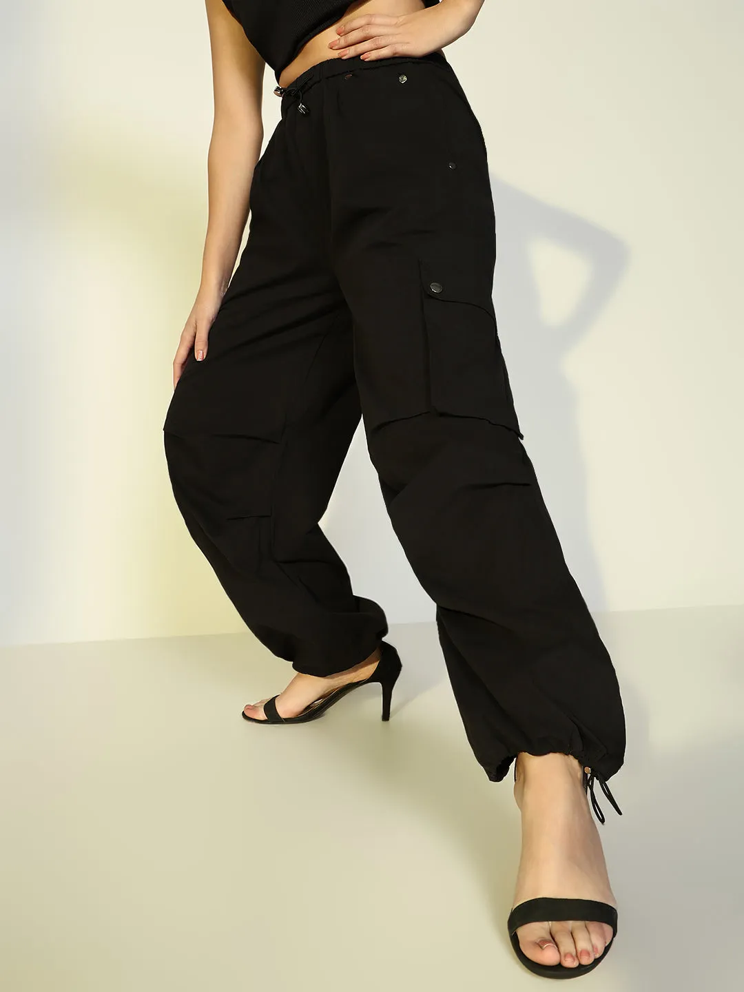 Women Solid Black Parachute Trouser