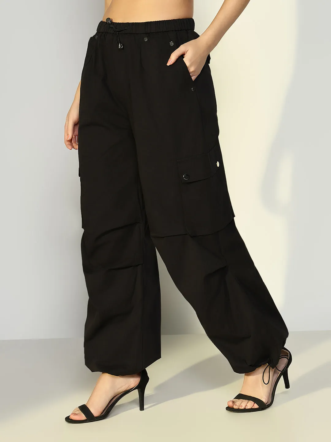 Women Solid Black Parachute Trouser