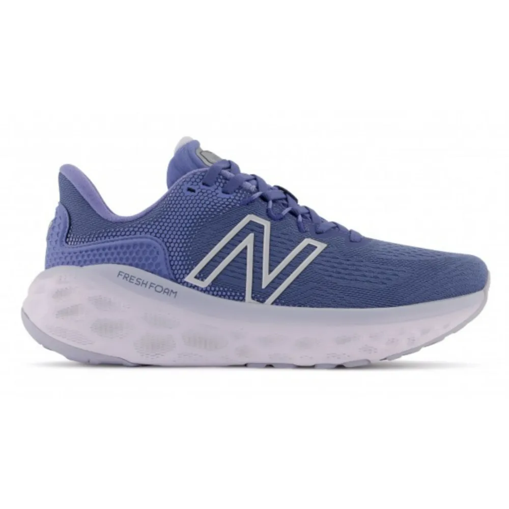 Women's New Balance More v3